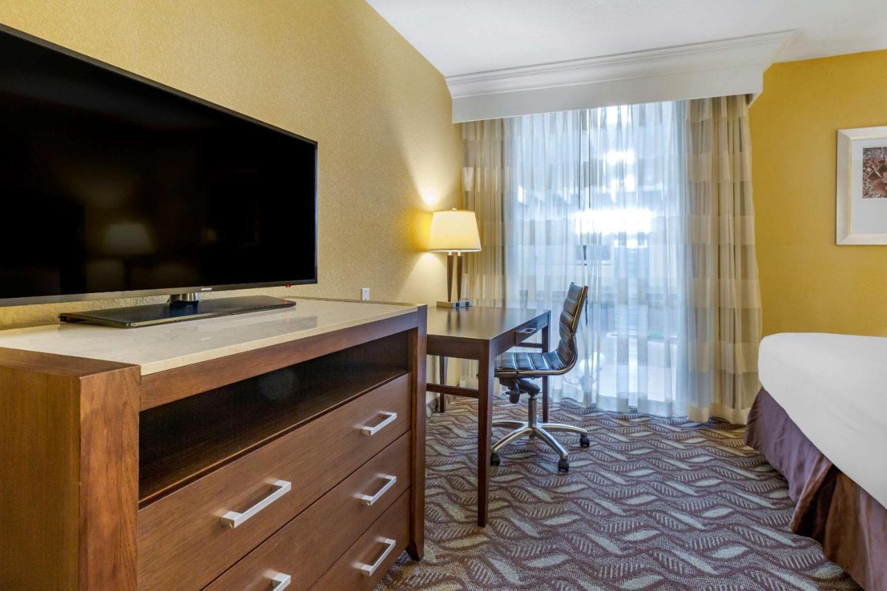 Clarion Inn & Suites Roswell Kültér fotó