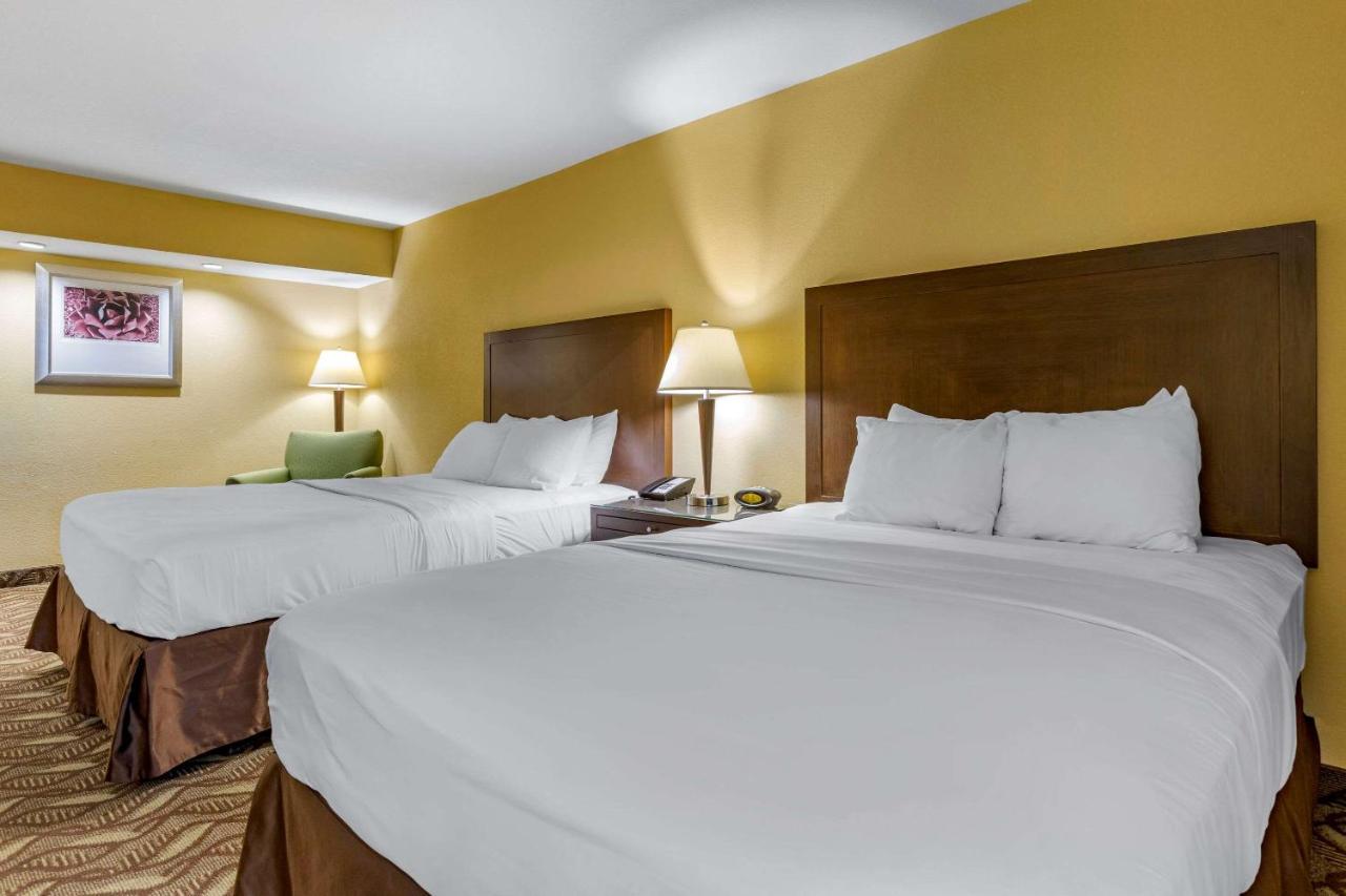 Clarion Inn & Suites Roswell Kültér fotó
