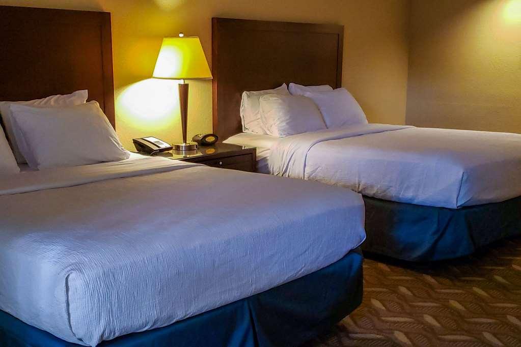 Clarion Inn & Suites Roswell Szoba fotó