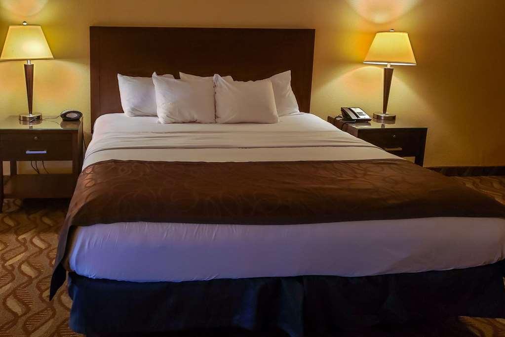 Clarion Inn & Suites Roswell Szoba fotó